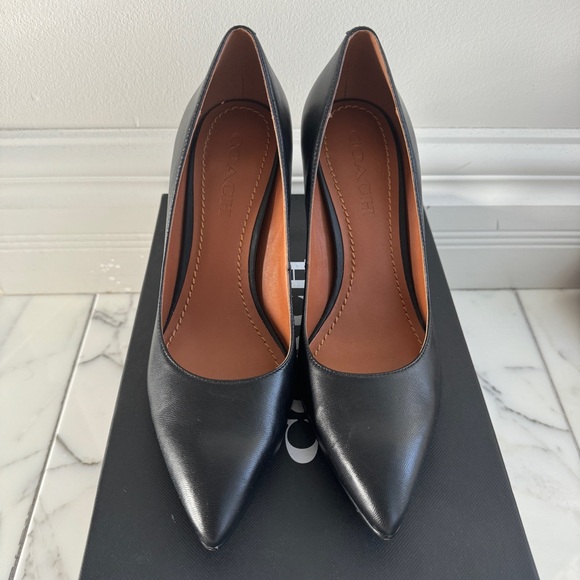 Coach Addie 90’s Pump - Picture 3 of 4